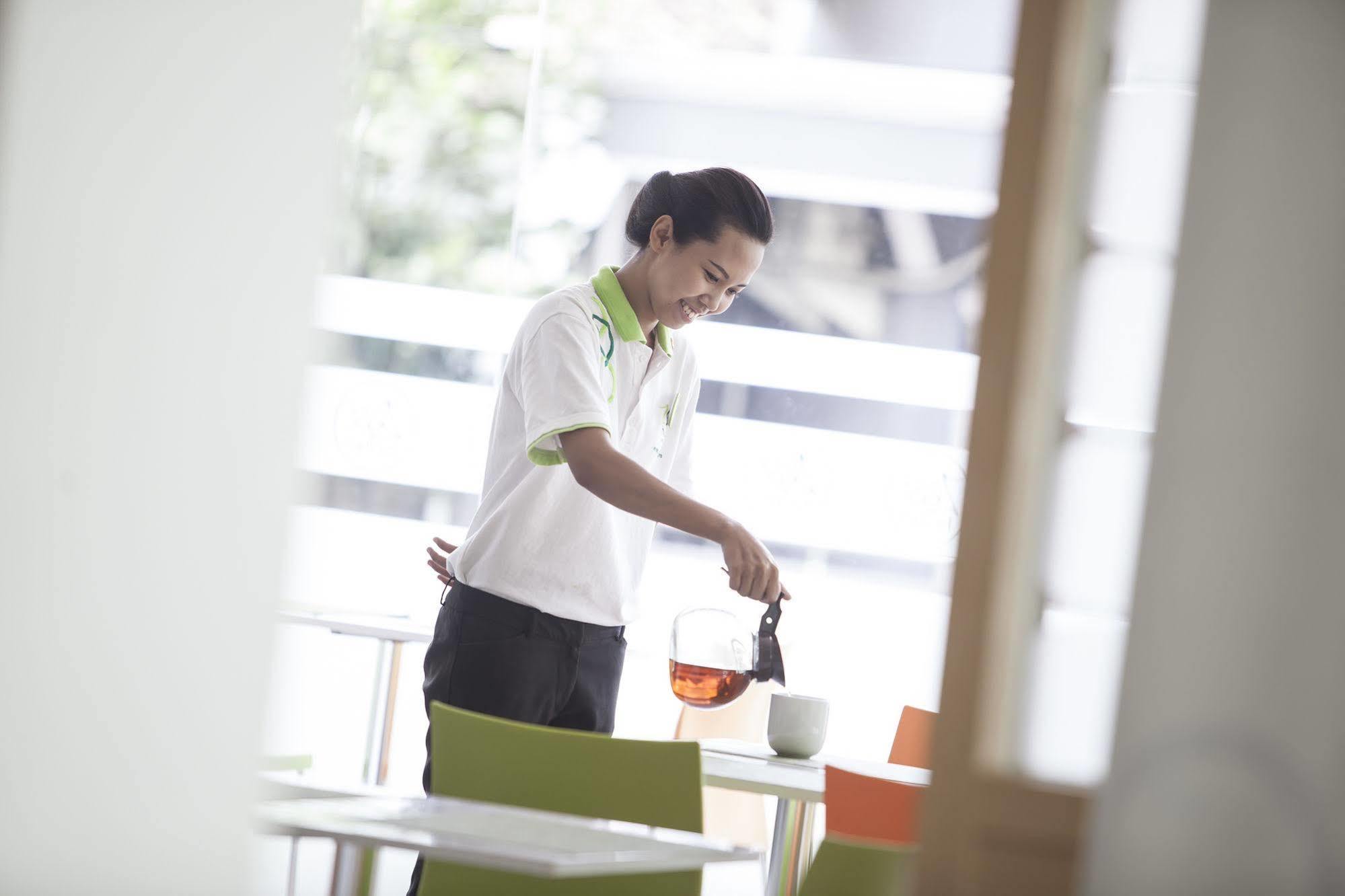 Zest Yogyakarta By Swiss-Belhotel International Exterior foto