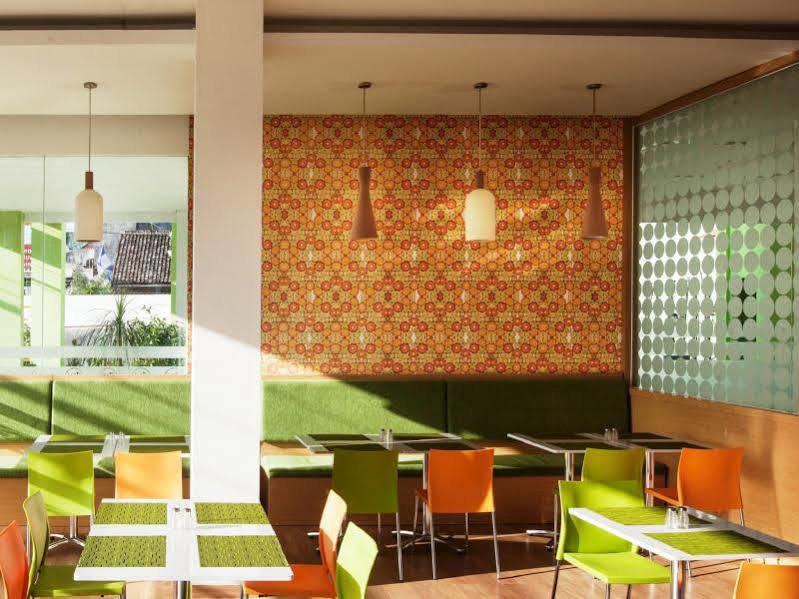 Zest Yogyakarta By Swiss-Belhotel International Exterior foto